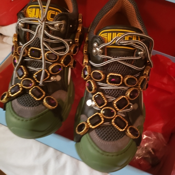 Sneakers - Picture 2 of 4